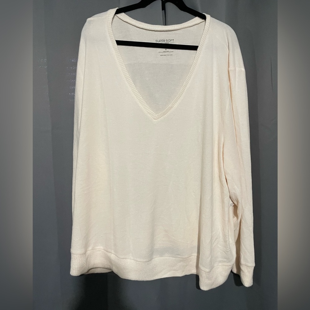 NWOT! Torrid super soft sleep sweater in a bright cream color!
